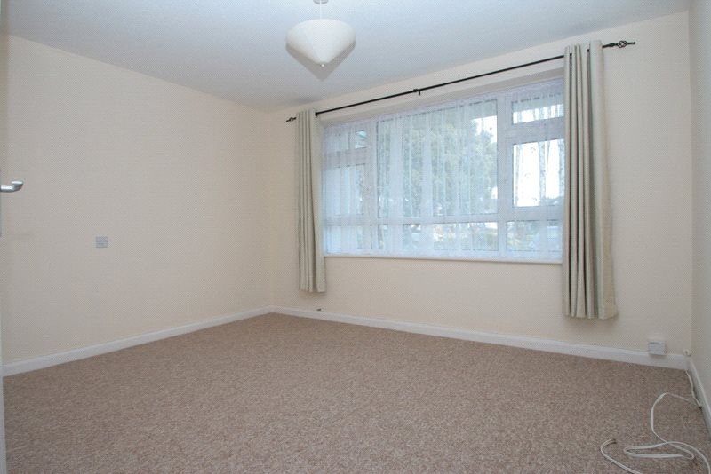 Property photo 2 of 5 Picture No. 14
