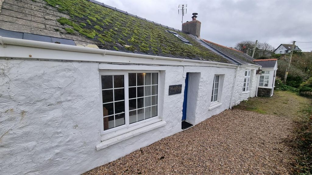 Property photo 1 of 14 6Hs Front 1.Jpeg