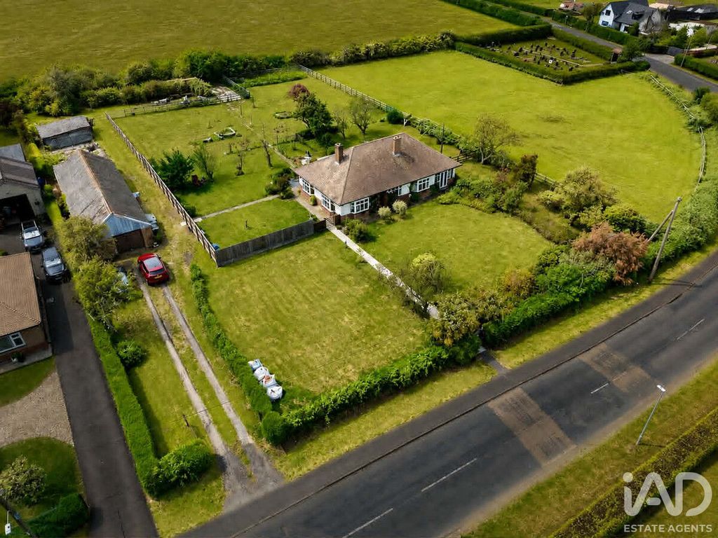 Property photo 3 of 38