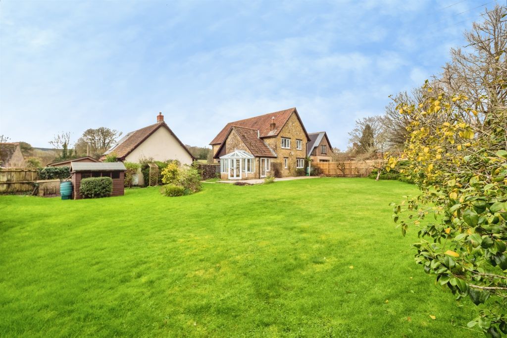 Property photo 3 of 17