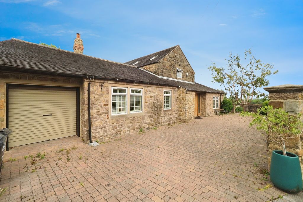 Property photo 1 of 24