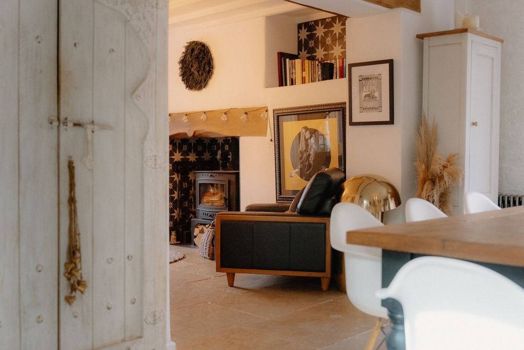 Property photo 3 of 53
