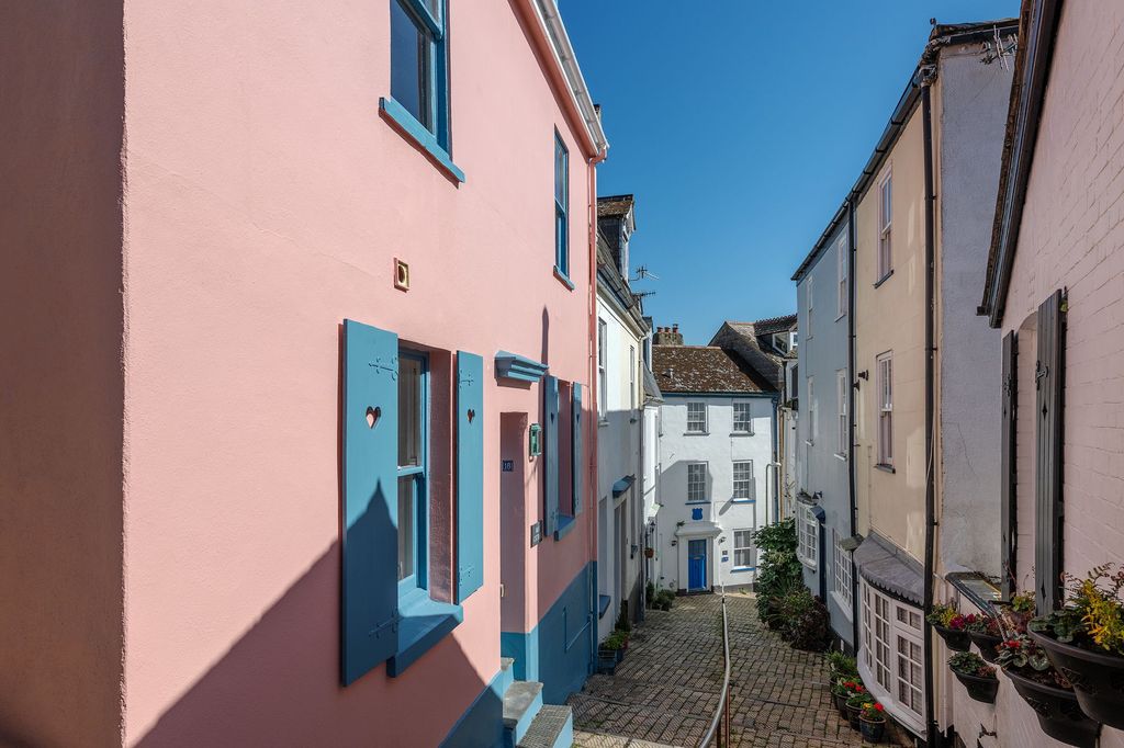 Property photo 1 of 11 May Cottage, 16 Browns Hill, Dartmouth