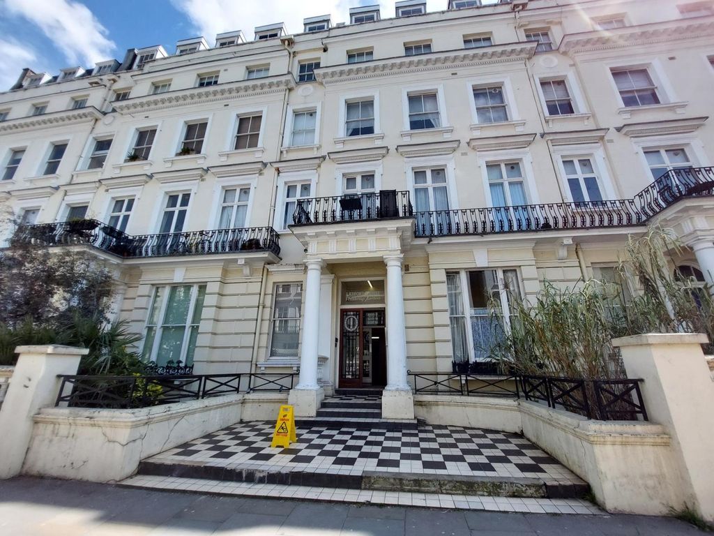 Property photo 3 of 5