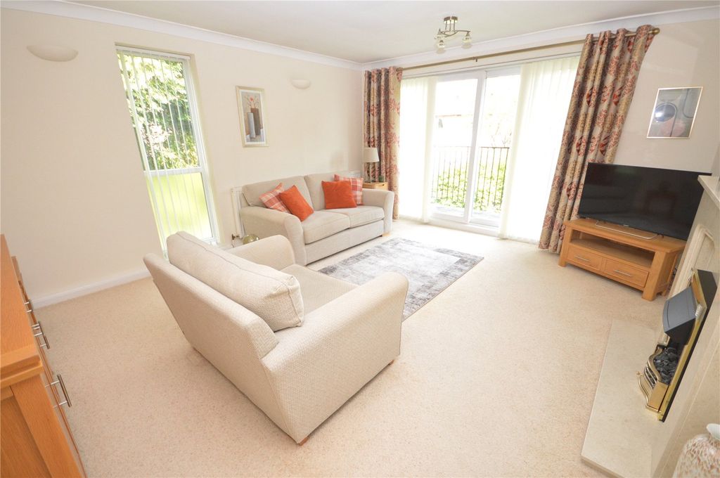 Property photo 3 of 12 Picture No. 10