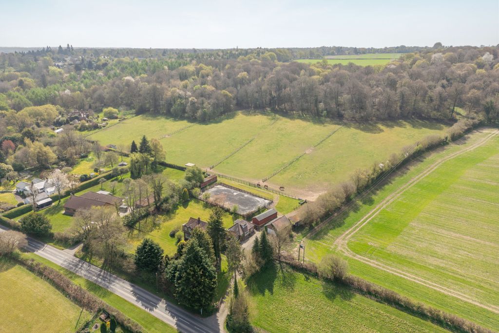 Property photo 3 of 26 Picture No. 28