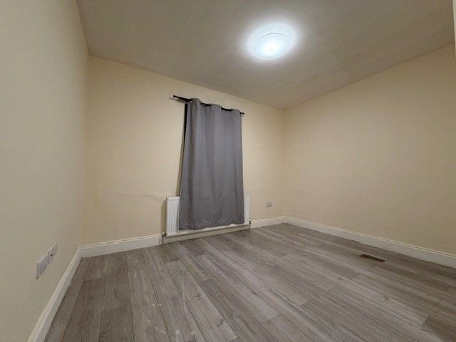 Property photo 1 of 3