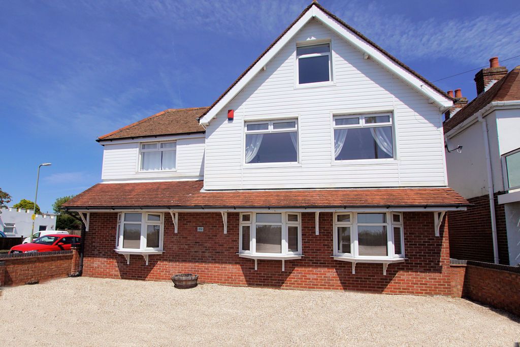 Property photo 1 of 20 Front