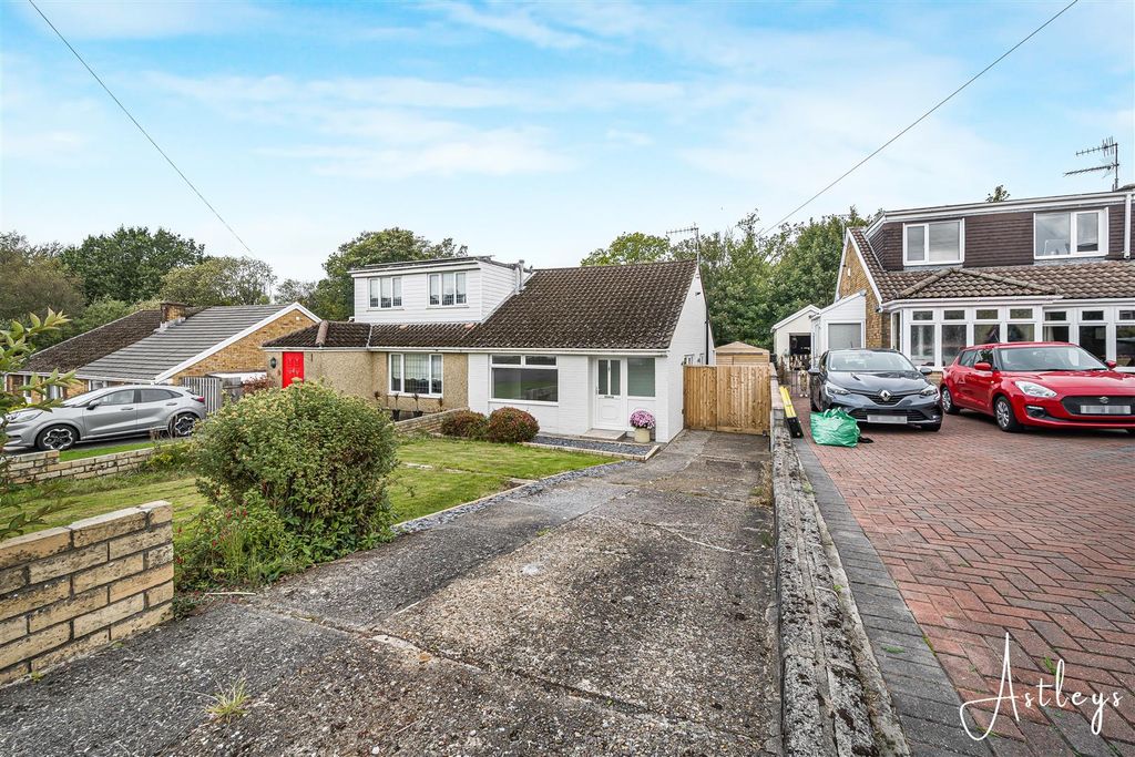 Property photo 1 of 17 Main Dwelling