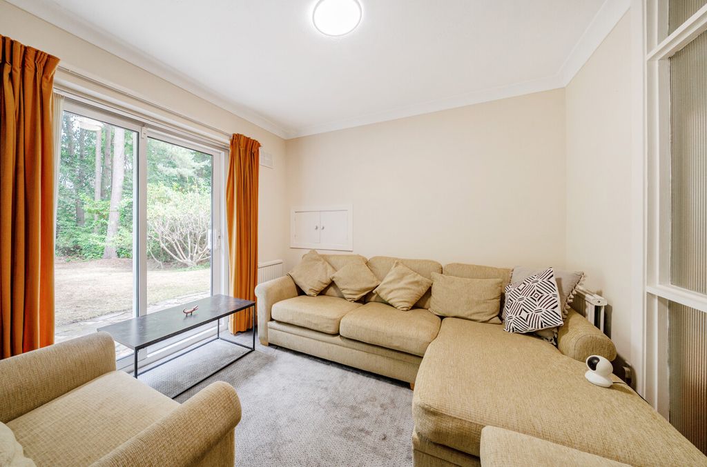 Property photo 3 of 25 1329054-18-6880c2...