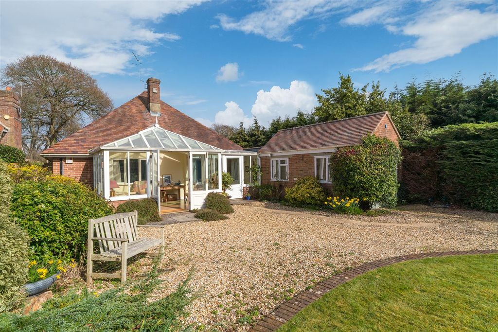 Property photo 1 of 27 2073-003.Jpg