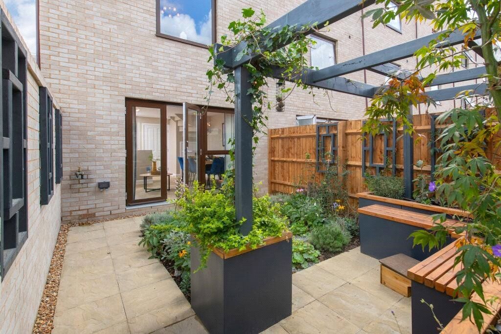 Property photo 1 of 11 Picture No. 10