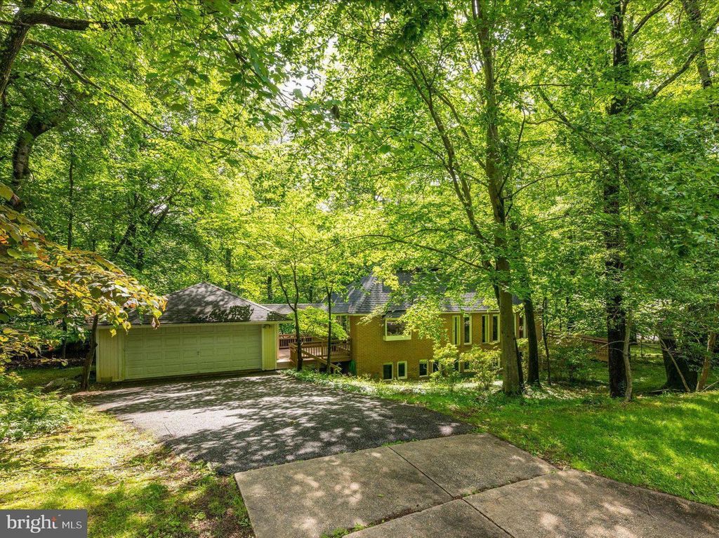 Property photo 1 of 21