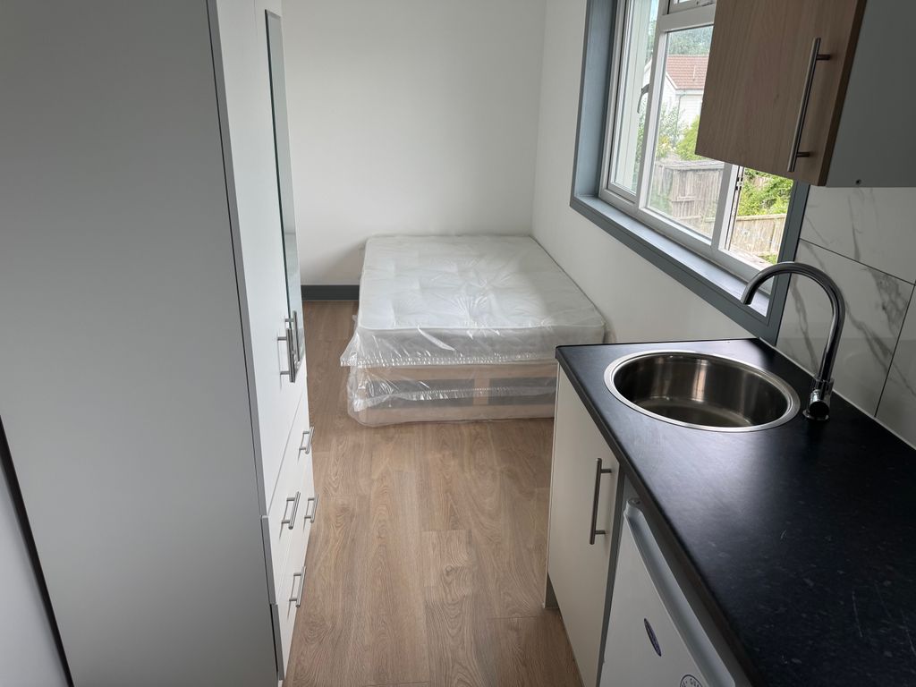 Property photo 2 of 3