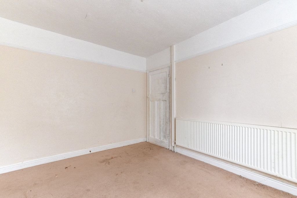 Property photo 3 of 14 Picture No. 02