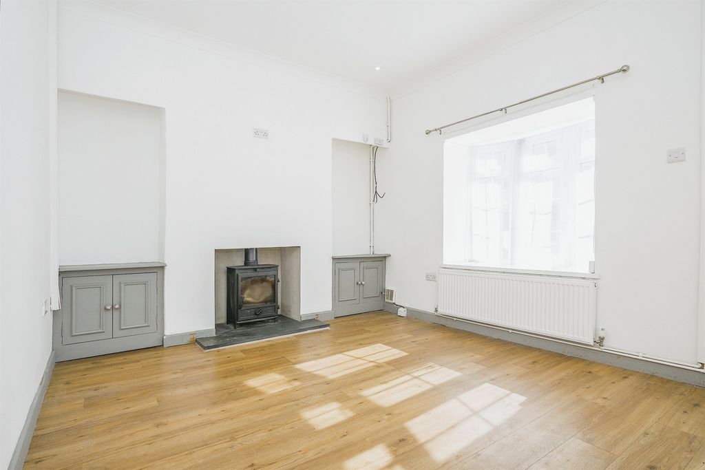 Property photo 3 of 14 Image