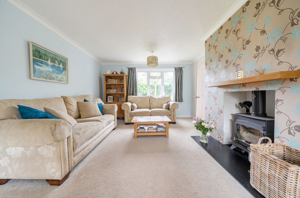 Property photo 3 of 32 1477541-15-6A32d9...