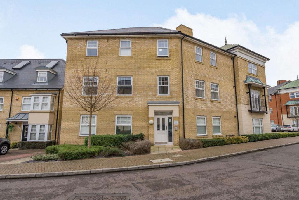 Property photo 1 of 18