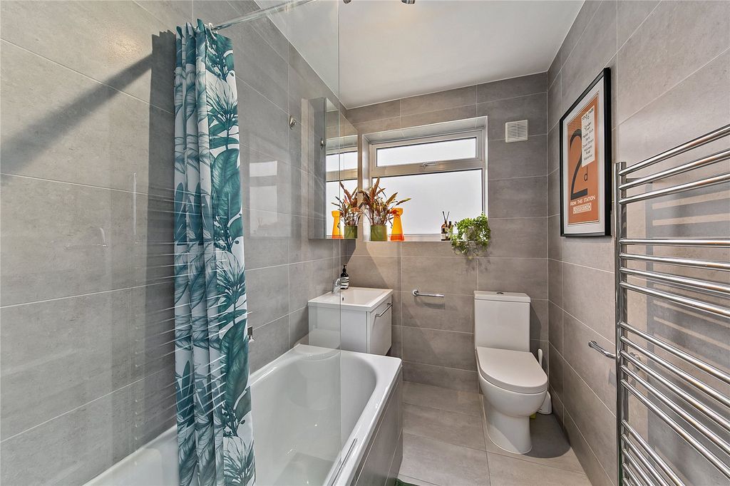 Property photo 3 of 13 Picture No. 12