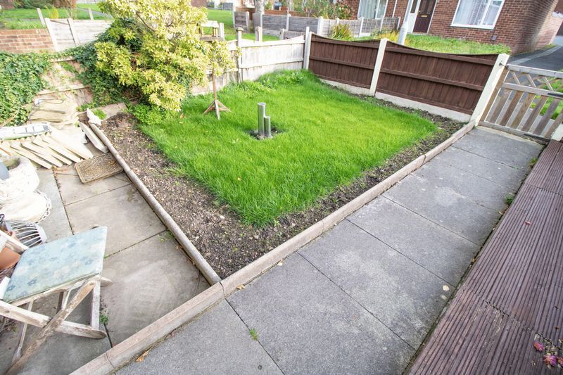 Property photo 2 of 14 Front Garden