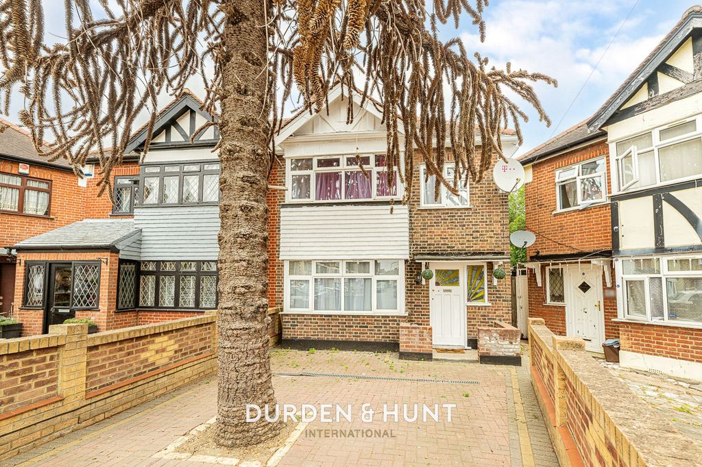 Property photo 1 of 24