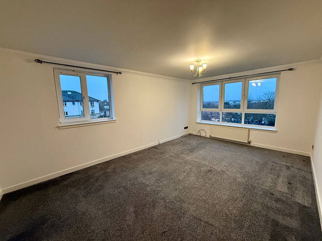 Property photo 2 of 9 1