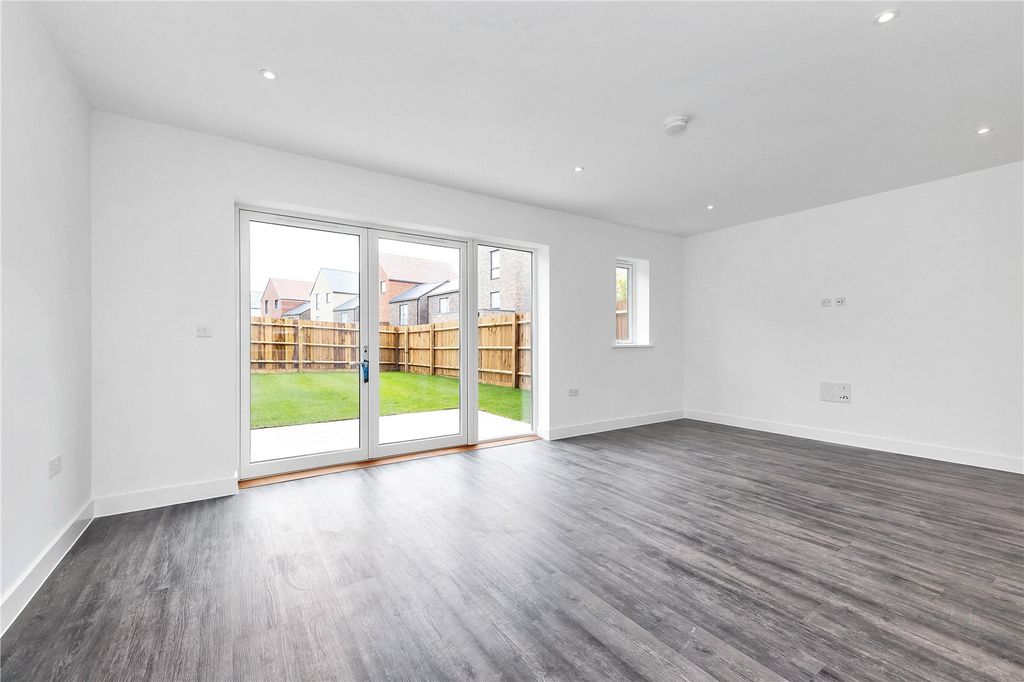 Property photo 3 of 12 Picture No. 04