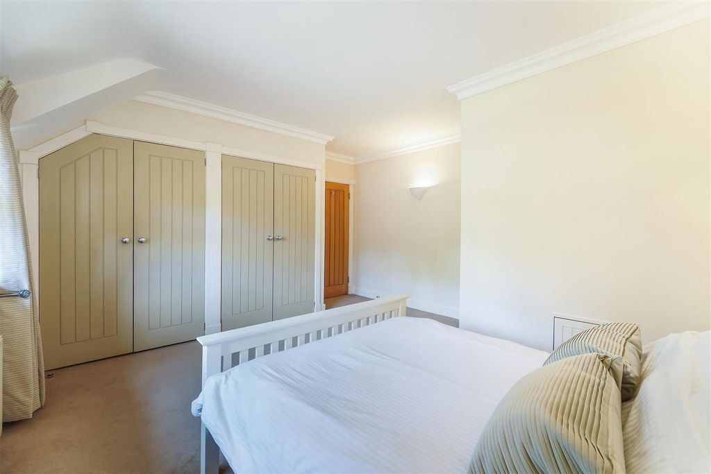 Additional image 31 of 5 bed detached house for saleRickman Hill Road, Chipstead, Coulsdon CR5