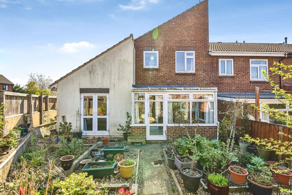Property photo 2 of 17