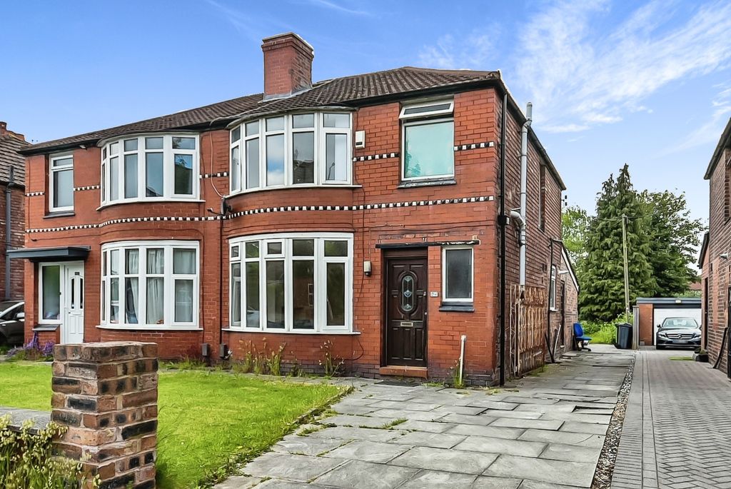 Property photo 1 of 8