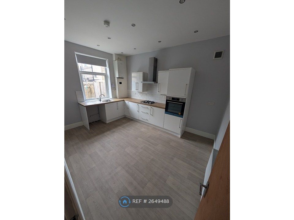 Property photo 2 of 19 Kitchen 1A