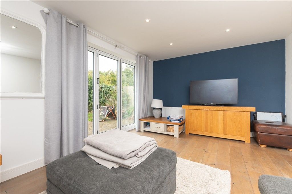 Property photo 1 of 7 Lounge