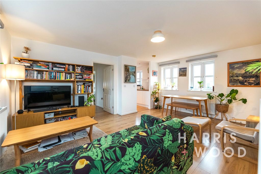 Property photo 2 of 17 Picture No. 08