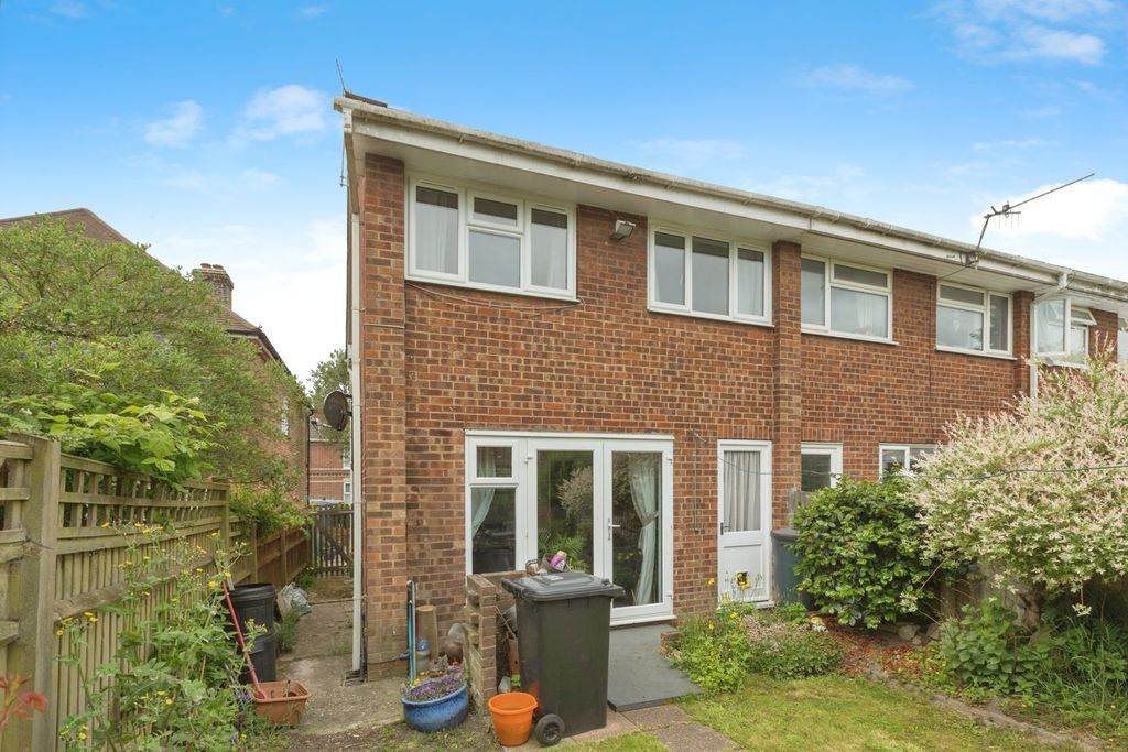 Property photo 2 of 16 Photo