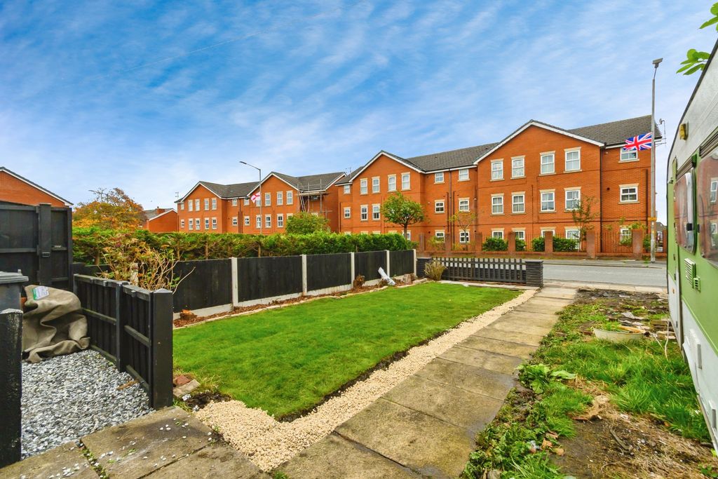 Property photo 2 of 15