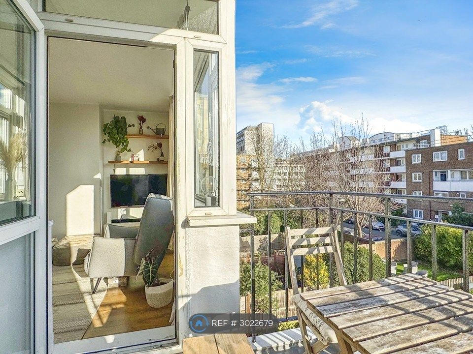 Property photo 2 of 18 Balcony