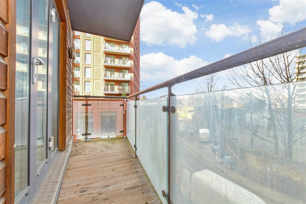 Property photo 1 of 9 Balcony / Terrace