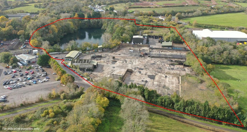 Property photo 1 of 11 Redline.Png