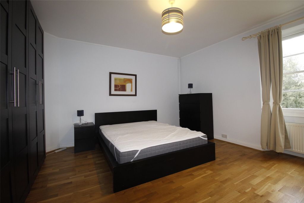 Property photo 2 of 10 Bedroom 1