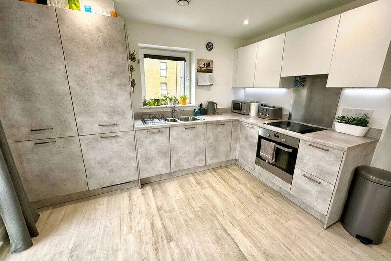 Property photo 3 of 15