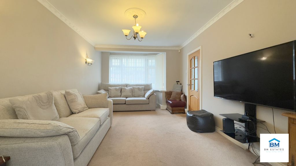 Property photo 2 of 12 Photo 2