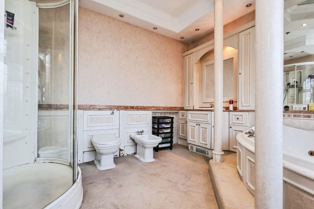 Additional image 14 of 6 bed detached house for saleLordswood Road, Birmingham B17