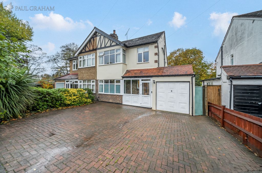 Property photo 1 of 18 9769F65c-E9B4-463c-Bbe4-A89Ff413639F