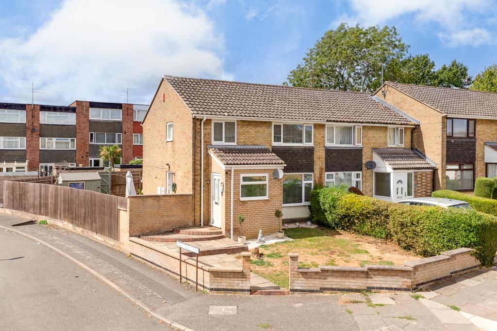 Property photo 1 of 32 15 Medina Road, Corby (2 Of 32).Jpg