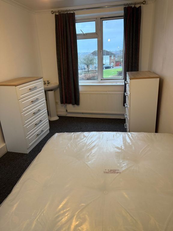 Property photo 1 of 4