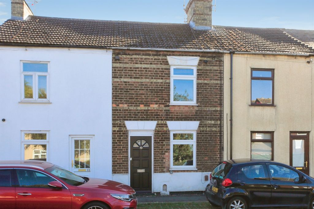 Property photo 1 of 12