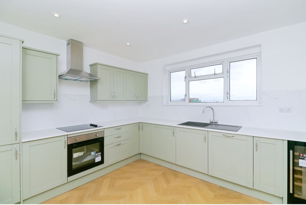 Property photo 3 of 16 Image