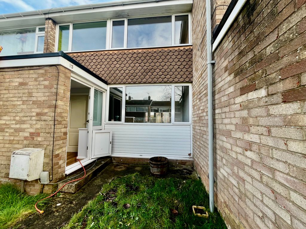 Property photo 1 of 2 Front