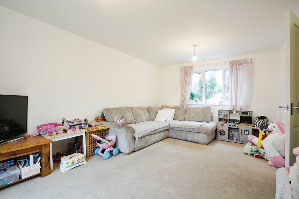 Property photo 2 of 15