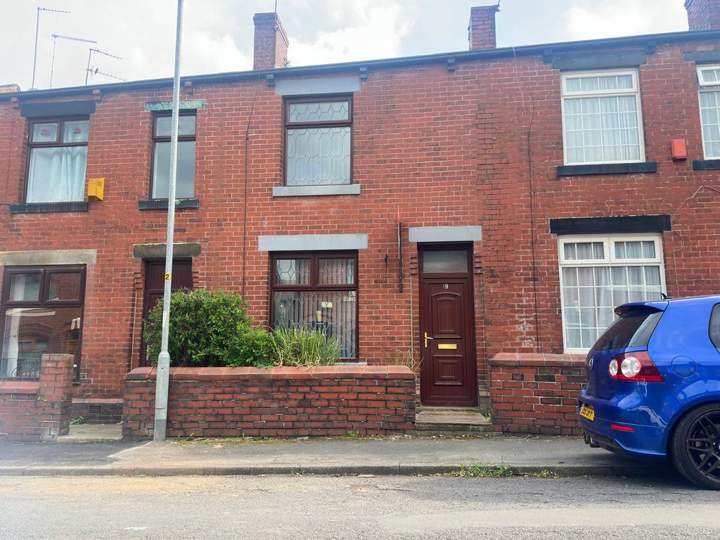 Property photo 2 of 10